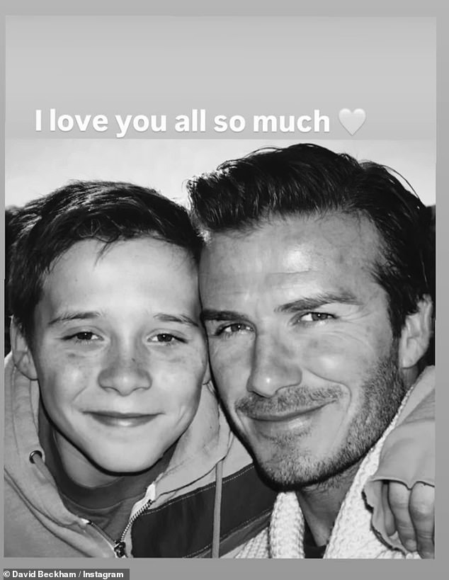 Con cả tuyên bố cắt đứt quan hệ với David Beckham và Victoria, nàng dâu phải khoá bình luận vì "bão" chỉ trích- Ảnh 1. Con cả tuyên bố cắt đứt quan hệ với David Beckham và Victoria, nàng dâu phải khoá bình luận vì "bão" chỉ trích- Ảnh 1.