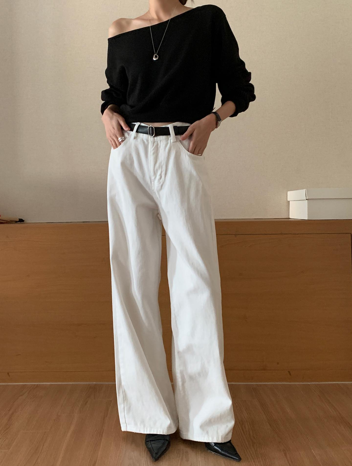 Đồ trắng rất dễ mặc nhưng diện theo 5 công thức này mới chuẩn sang xịn mịn- Ảnh 3.