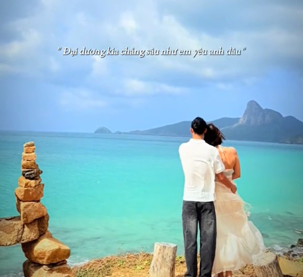 Đầu năm hotgirl bóng chuyền công khai hẹn hò siêu kình ngư Việt Nam toả sáng tại SEA Games, chuyện tình "chị em" cực ngọt?- Ảnh 1.