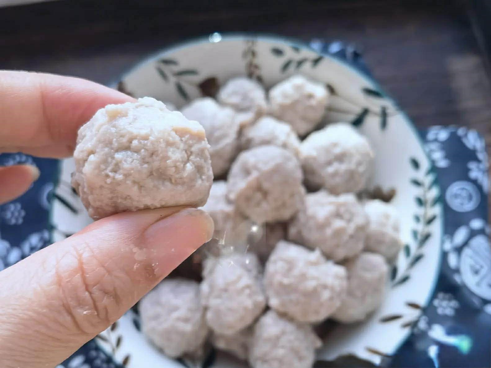 Mẹ tôi thường nấu món này cho cả nhà ăn khi trời lạnh: Mùi thơm ngào ngạt, ngửi thôi đã muốn ăn sạch nồi- Ảnh 4.