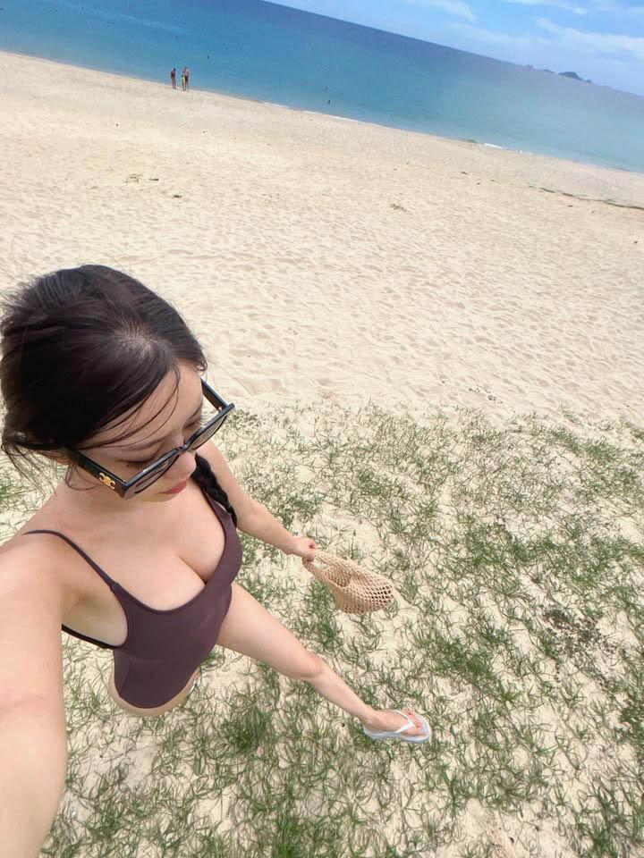 Người mẫu Hàn Quốc đến Nha Trang được hàng loạt fan Việt xin “check in” cùng- Ảnh 9. Người mẫu Hàn Quốc đến Nha Trang được hàng loạt fan Việt xin “check in” cùng- Ảnh 9.