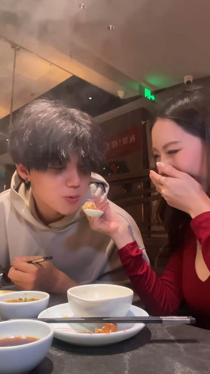 Trải nghiệm dịch vụ thuê bạn trai ở Trung Quốc, hot girl Việt gây bão với trăm ngàn like- Ảnh 4.