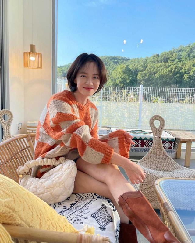 Tết đến gần, phụ nữ ngoài 40 tuổi bỗng thấy mình xuống sắc, xuống sức, cơ thể không "nghe lời": CHuyên gì đang xảy ra?- Ảnh 1. Tết đến gần, phụ nữ ngoài 40 tuổi bỗng thấy mình xuống sắc, xuống sức, cơ thể không "nghe lời": CHuyên gì đang xảy ra?- Ảnh 1.