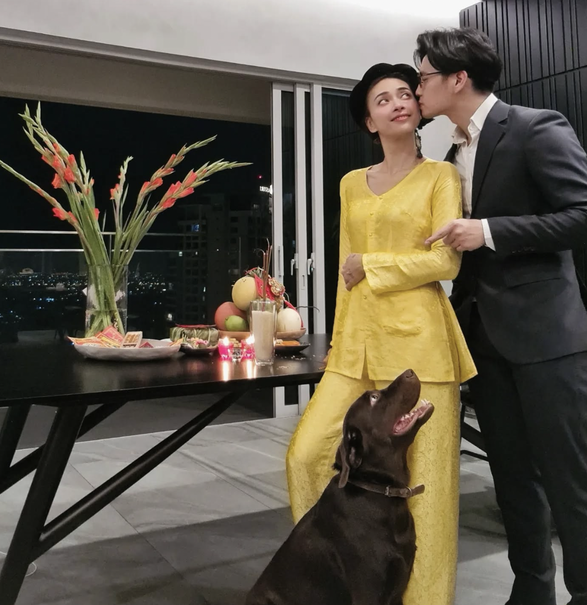 Ngoài áo dài, một trend đồ Tết chuẩn phú bà khiến phụ nữ tuổi 35+ mê mệt, được "chị bán gạo" lăng xê nhiệt tình- Ảnh 17.