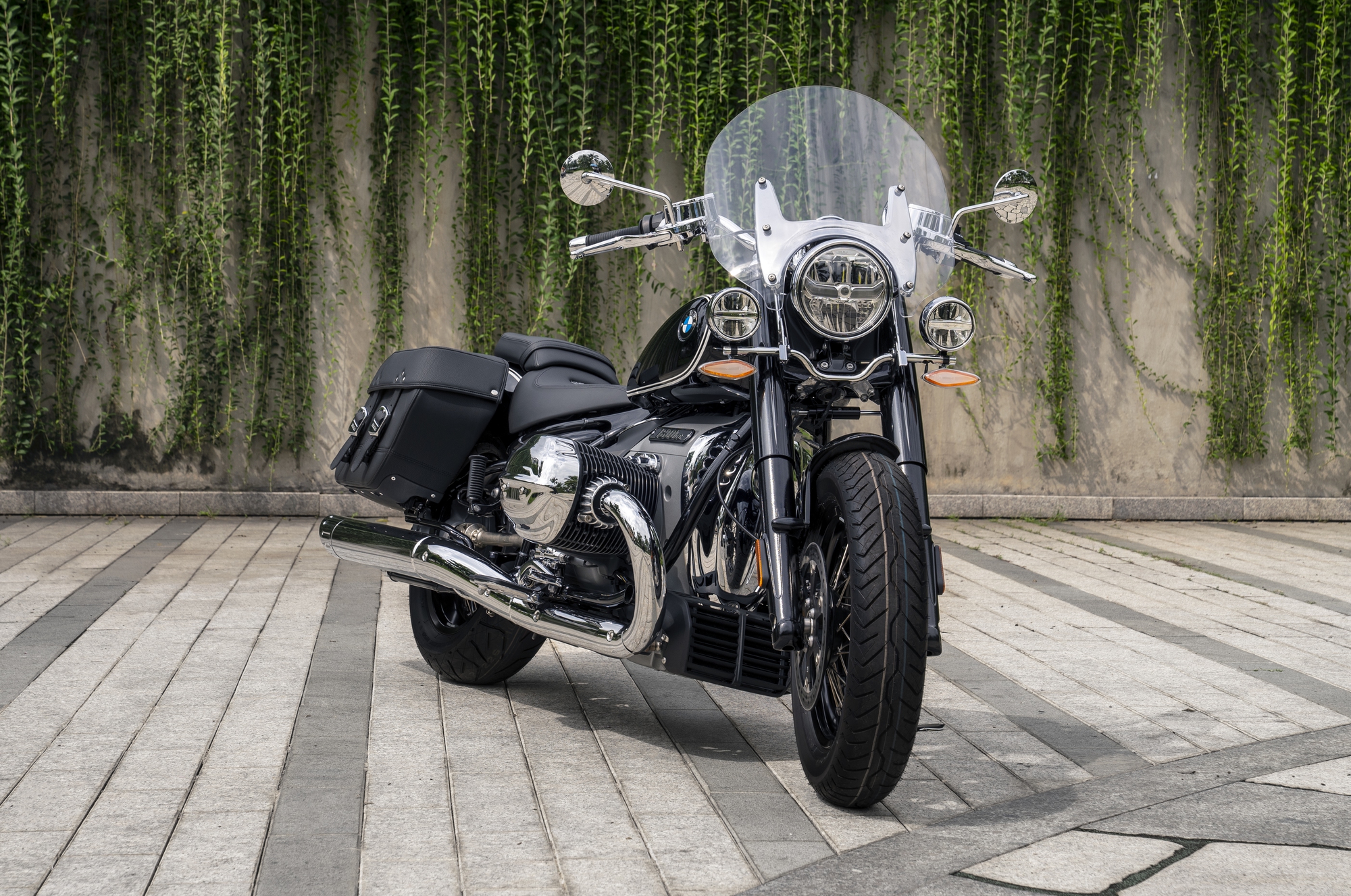 Thị trường mô tô phân khối lớn sôi động dịp Tết, BMW Motorrad ưu đãi đến 140 triệu đồng- Ảnh 2.