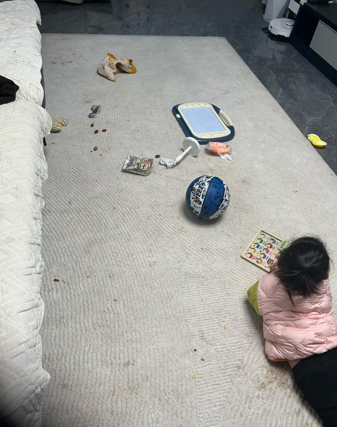 Sống hai năm mới dám vứt: 6 món trong nhà tưởng cần, hóa ra chỉ tốn chỗ và mệt người- Ảnh 4.