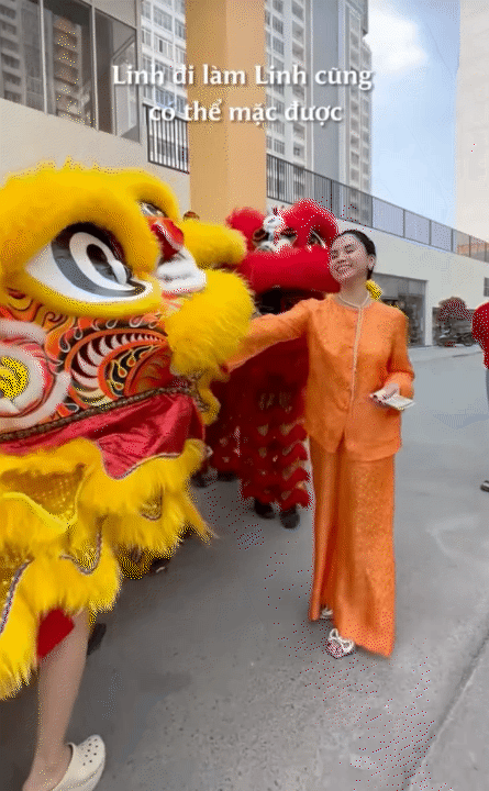 Ngoài áo dài, một trend đồ Tết chuẩn phú bà khiến phụ nữ tuổi 35+ mê mệt, được "chị bán gạo" lăng xê nhiệt tình- Ảnh 6.