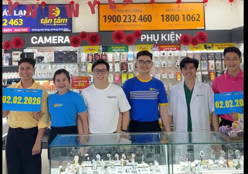 Giữa bối cảnh giá vàng tăng cao, nhân viên DMX vẫn rần rần rủ nhau đi mua vàng nhờ đợt thưởng lớn nhất trong năm- Ảnh 1.