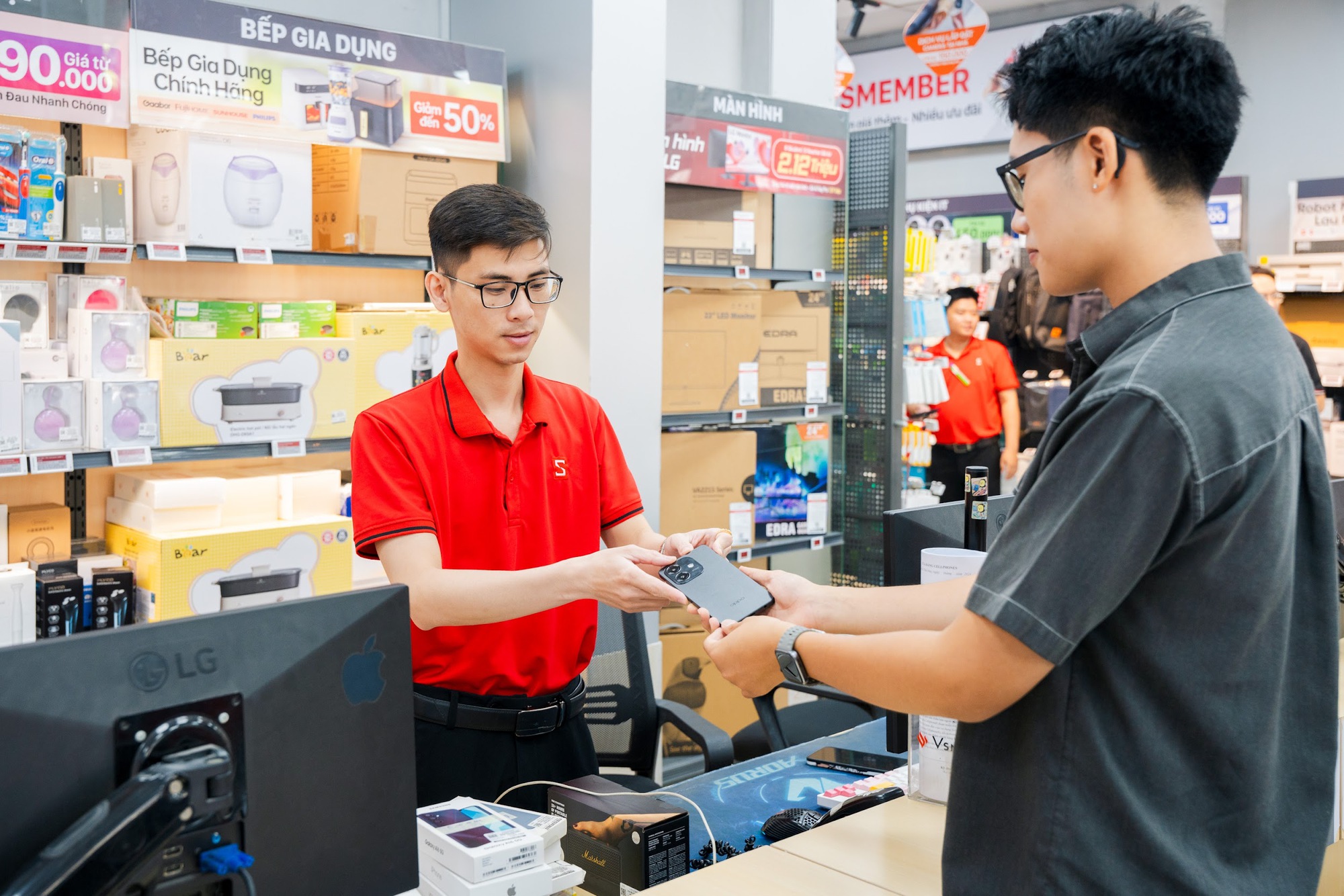 Sắm OPPO Reno15 series đón Tết, nhận gói quà đến 4 triệu- Ảnh 3.