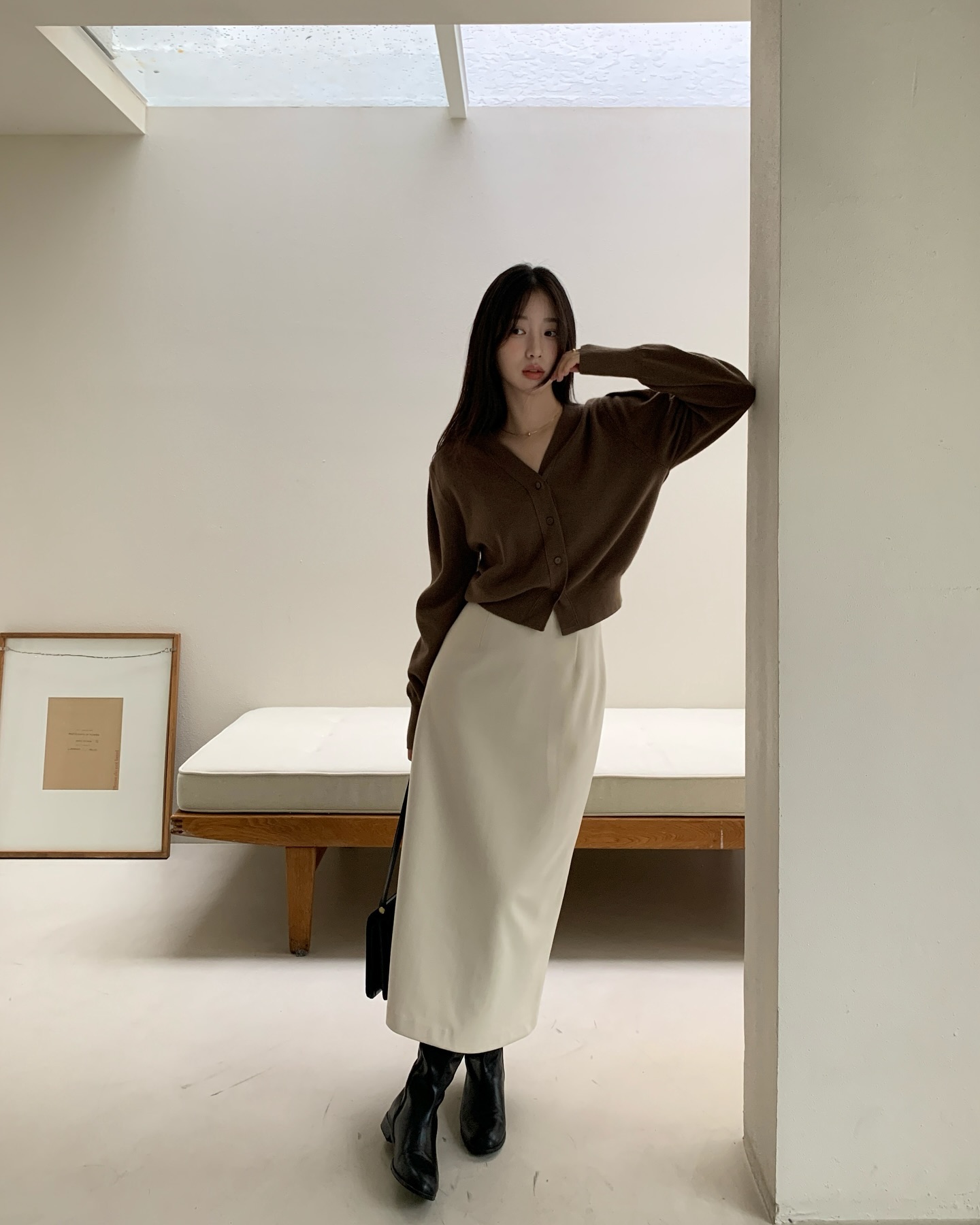 5 món thời trang công sở tôn dáng rất hiệu quả, mặc lên trông vừa cao ráo vừa thon gọn- Ảnh 1.