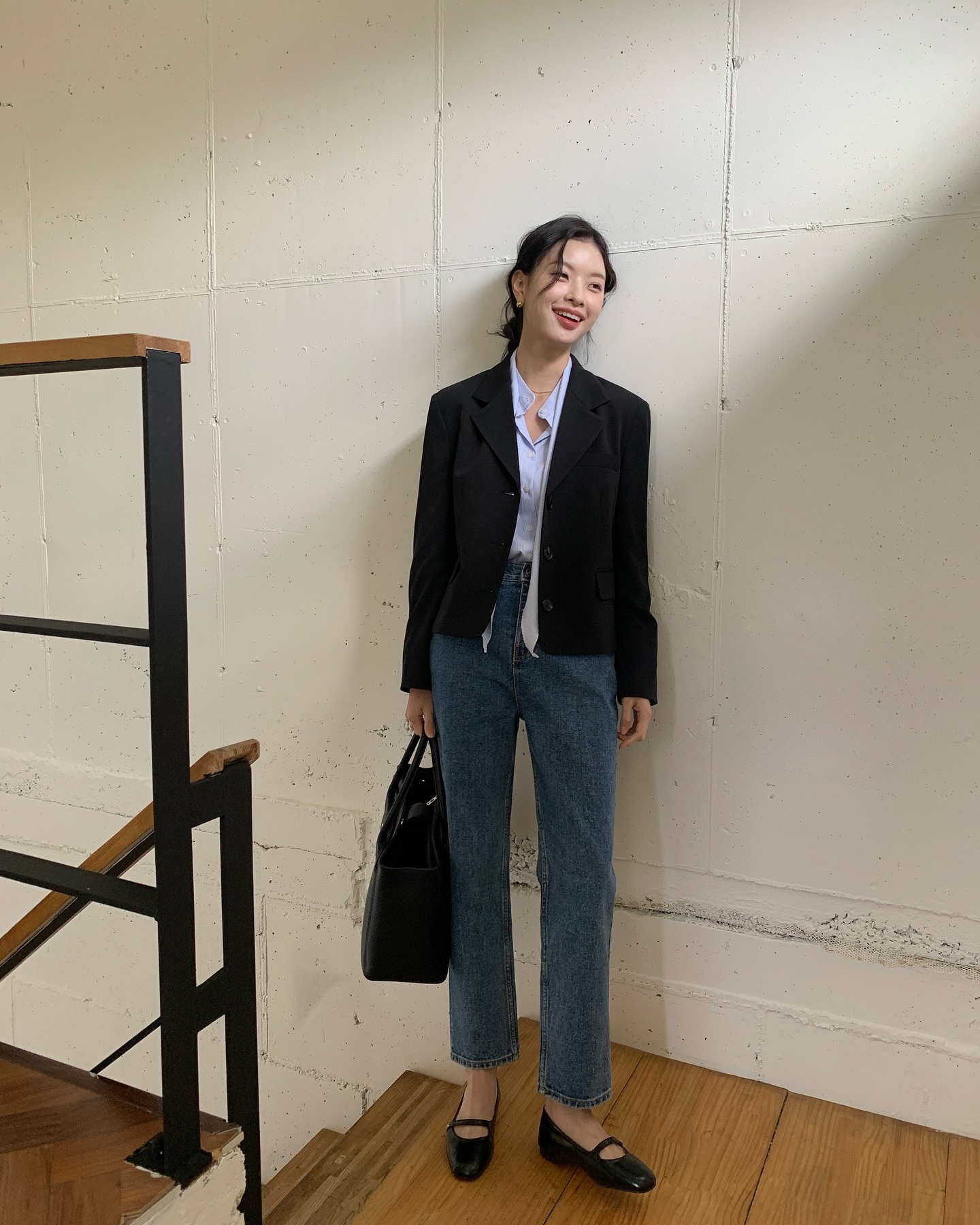 5 món thời trang công sở tôn dáng rất hiệu quả, mặc lên trông vừa cao ráo vừa thon gọn- Ảnh 7.