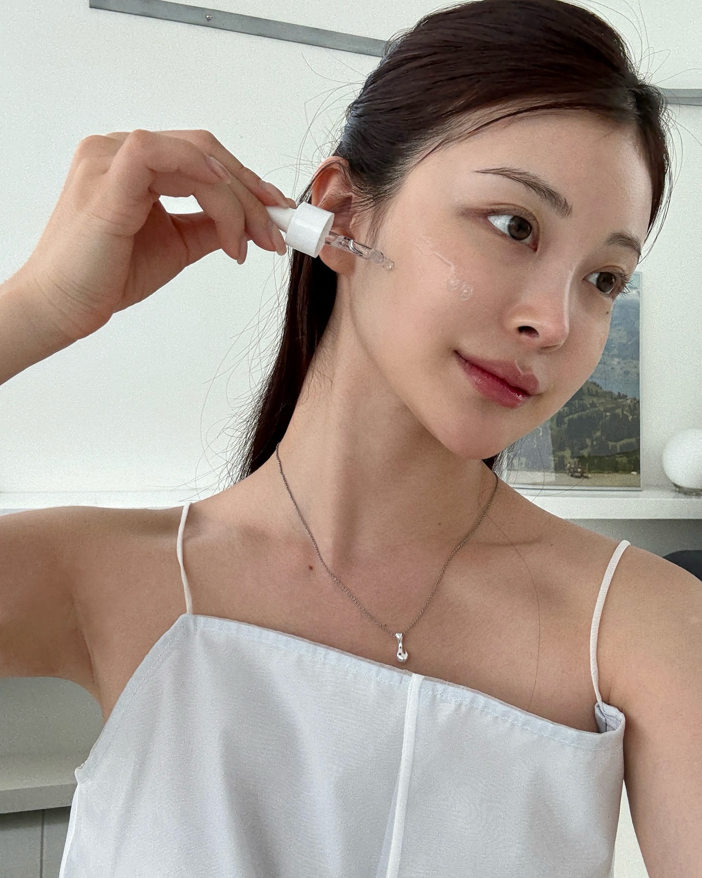 Vì sao nhất định phải có serum trong quy trình chăm sóc da, đặc biệt là khi chống lão hóa?- Ảnh 1.