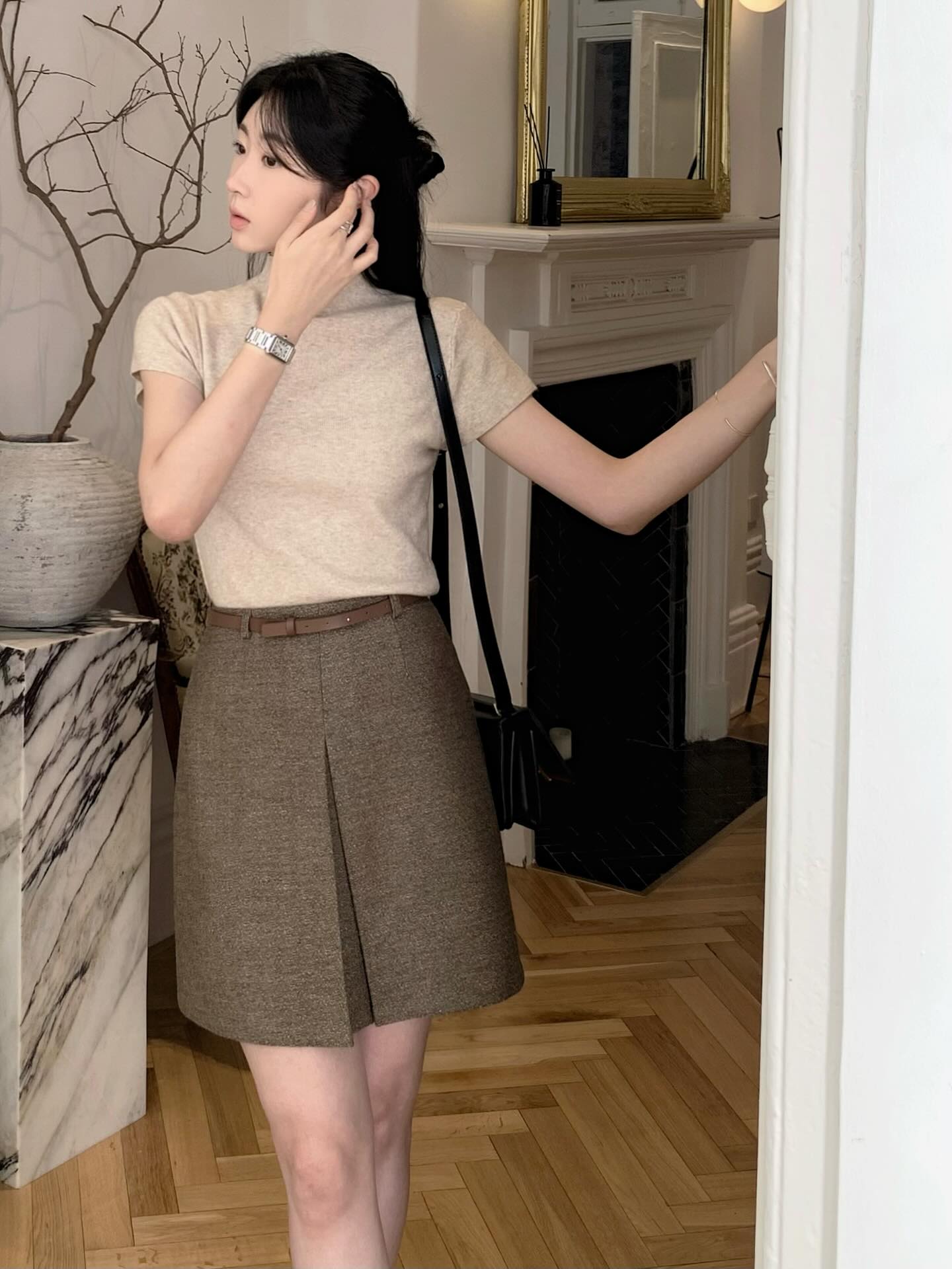 Trong muôn vàn mẫu chân váy, đây là 4 kiểu sang trọng nhất- Ảnh 4.