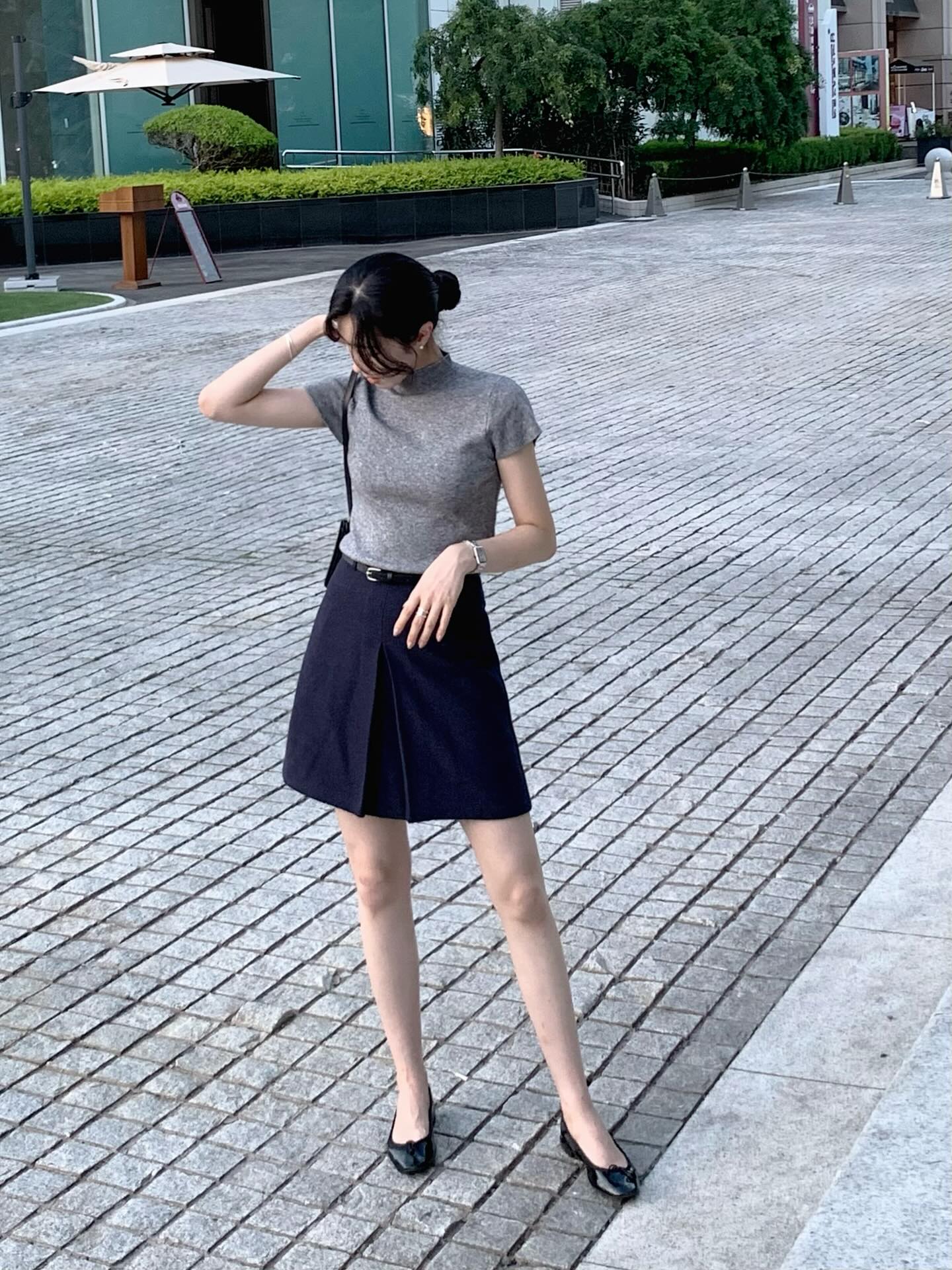 Trong muôn vàn mẫu chân váy, đây là 4 kiểu sang trọng nhất- Ảnh 5.