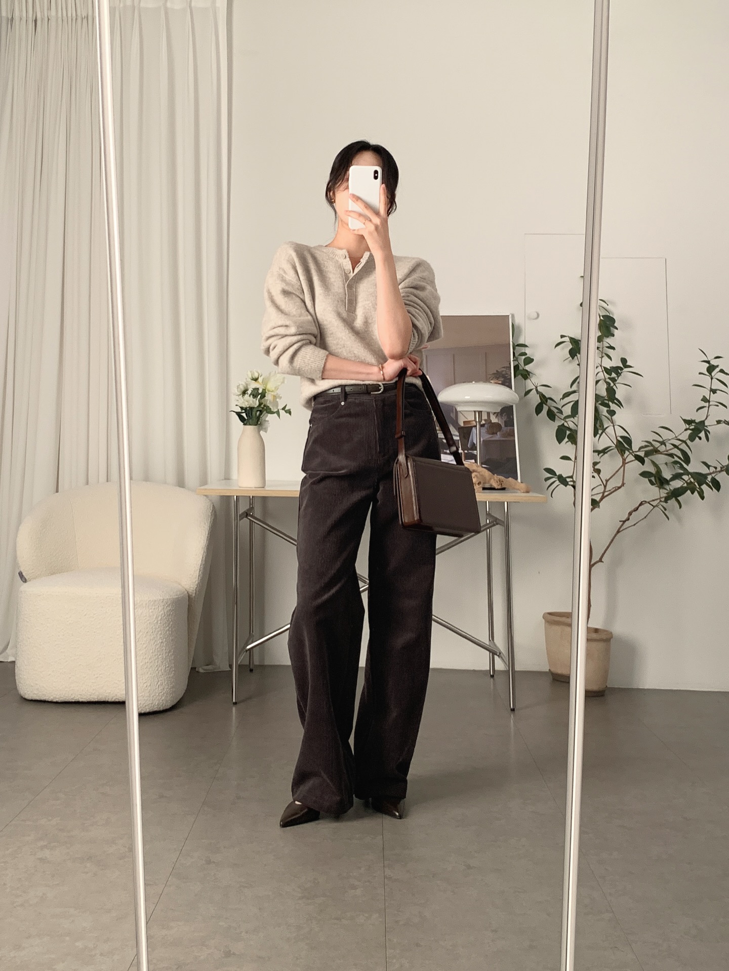 5 món thời trang công sở tôn dáng rất hiệu quả, mặc lên trông vừa cao ráo vừa thon gọn- Ảnh 3.