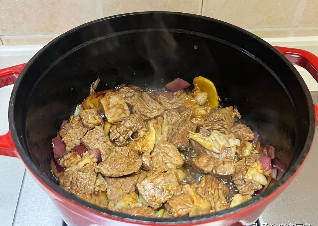 Mẹ tôi thường nấu món bún này: Mùi thơm lan tỏa, ngon đến nỗi cả nhà ăn hết sạch không còn một giọt nước dùng- Ảnh 8. Mẹ tôi thường nấu món bún này: Mùi thơm lan tỏa, ngon đến nỗi cả nhà ăn hết sạch không còn một giọt nước dùng- Ảnh 8.