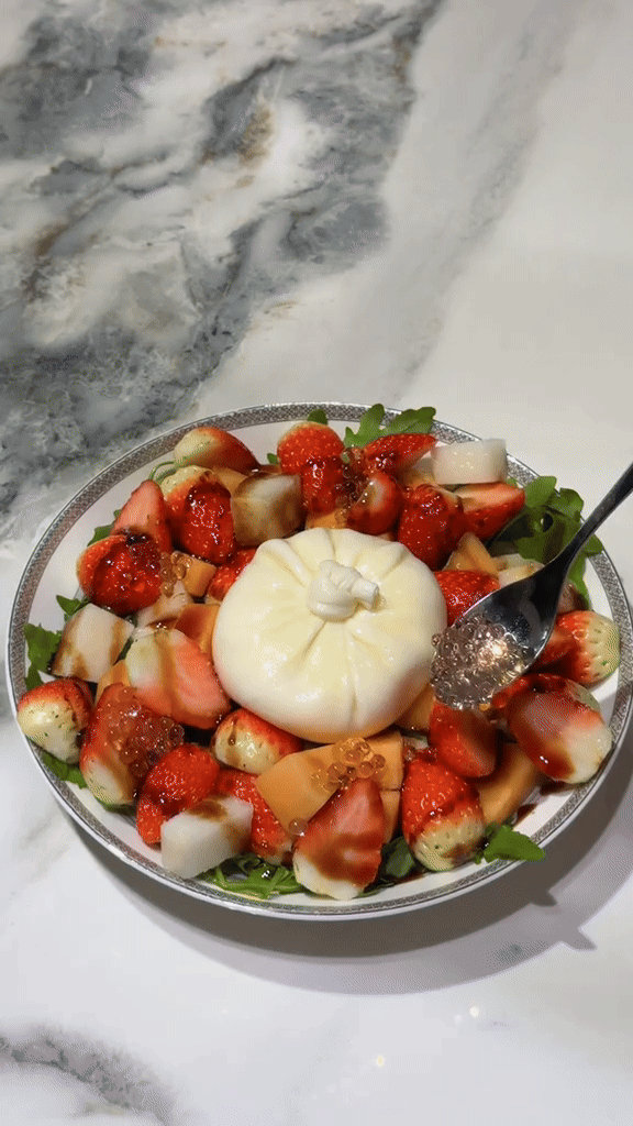 Đỗ Hà bị Viết Vương giật spotlight, đu trend làm salad nhưng dân mạng chỉ chú ý đến điều này- Ảnh 3.