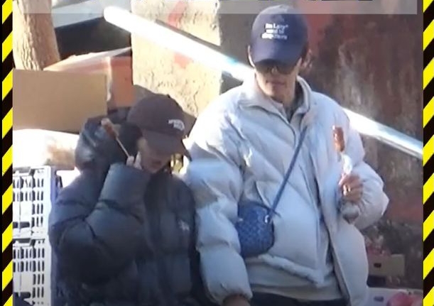 Tóm gọn cảnh hẹn hò tình tứ của cặp diễn viên trẻ, còn đút cho nhau ăn giữa phố- Ảnh 1.