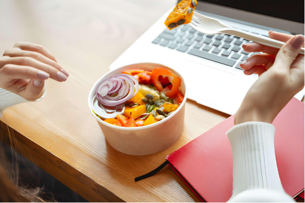 Cách dân công sở "bật chế độ" chuẩn bị đón Tết khi kỳ nghỉ cận kề- Ảnh 2.