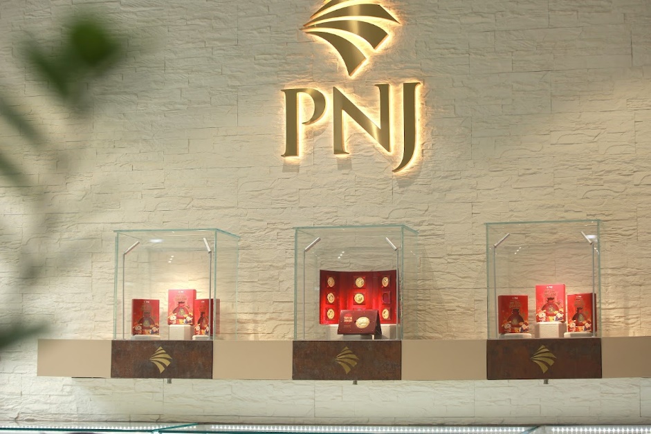 Vàng trang sức dần thay thế vàng miếng trong mùa sắm Tết- Ảnh 3.