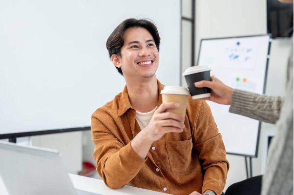 Cách dân công sở "bật chế độ" chuẩn bị đón Tết khi kỳ nghỉ cận kề- Ảnh 3.