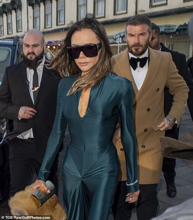 Dâu cả nhà Beckham "xát muối vào lòng" David và Victoria, nói biết ơn chồng sau màn "cắt đứt quan hệ" với bố mẹ đẻ- Ảnh 2.