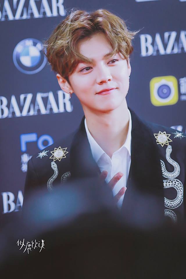 Showbiz có mỹ nam “hết thời” bán album 1 lần thu trăm tỷ đồng, cứ yêu đương là “nổ” thanh tìm kiếm- Ảnh 5. Showbiz có mỹ nam “hết thời” bán album 1 lần thu trăm tỷ đồng, cứ yêu đương là “nổ” thanh tìm kiếm- Ảnh 5.