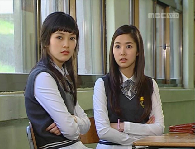 Cặp kiều nữ - chủ tịch chênh nhau 12 tuổi đẹp nhất showbiz khoe visual 2 quý tử: 2 nam thần tương lai là đây!- Ảnh 8. Cặp kiều nữ - chủ tịch chênh nhau 12 tuổi đẹp nhất showbiz khoe visual 2 quý tử: 2 nam thần tương lai là đây!- Ảnh 8.