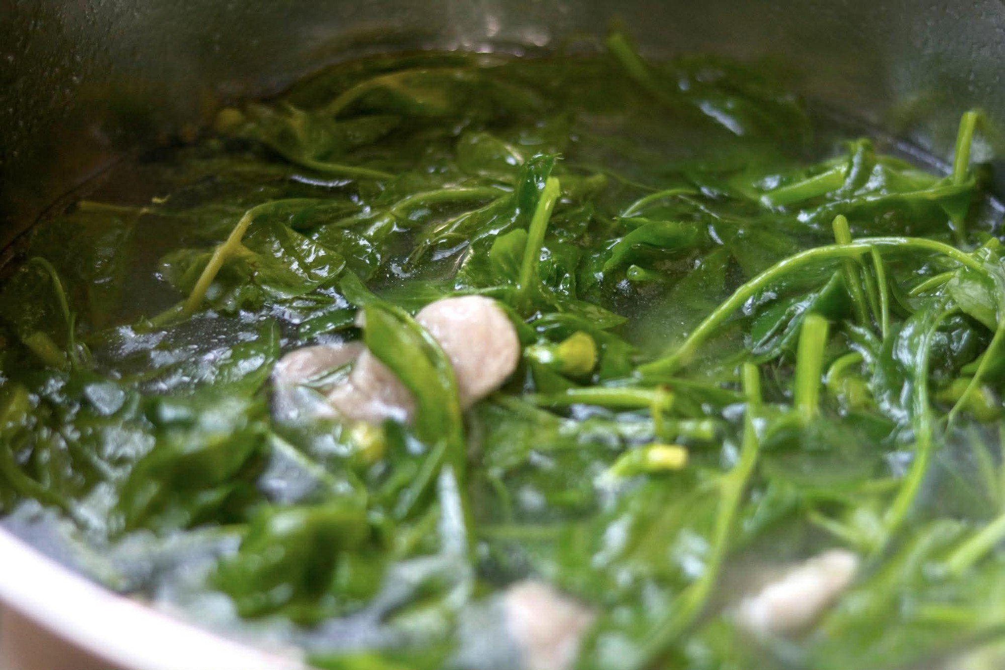 Hôm nay, dù bận đến đâu, đừng quên ăn món canh này: Dễ nấu mà ngon lại giàu dinh dưỡng và giúp chống lạnh- Ảnh 7.