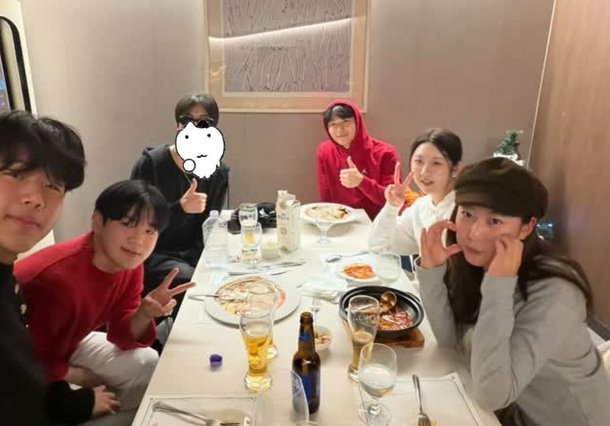 Dàn sao nhí Bố Ơi Mình Đi Đâu Thế tụ họp sau 13 năm: Đẹp đều, học vấn và nghề nghiệp hiện tại mới sốc- Ảnh 1.