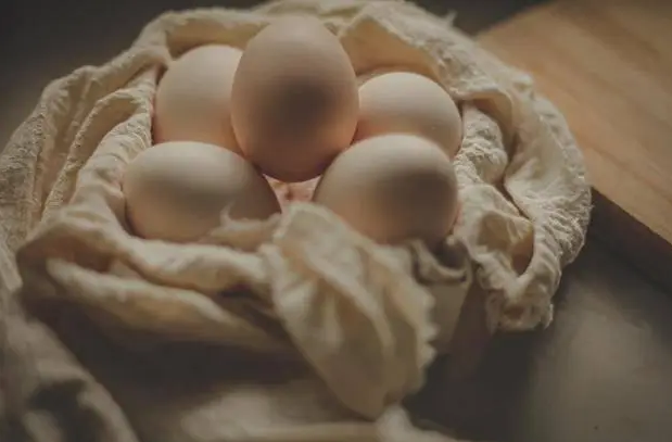 Ra chợ mua trứng gặp 3 loại này, ngon rẻ mấy cũng đừng mua- Ảnh 3.