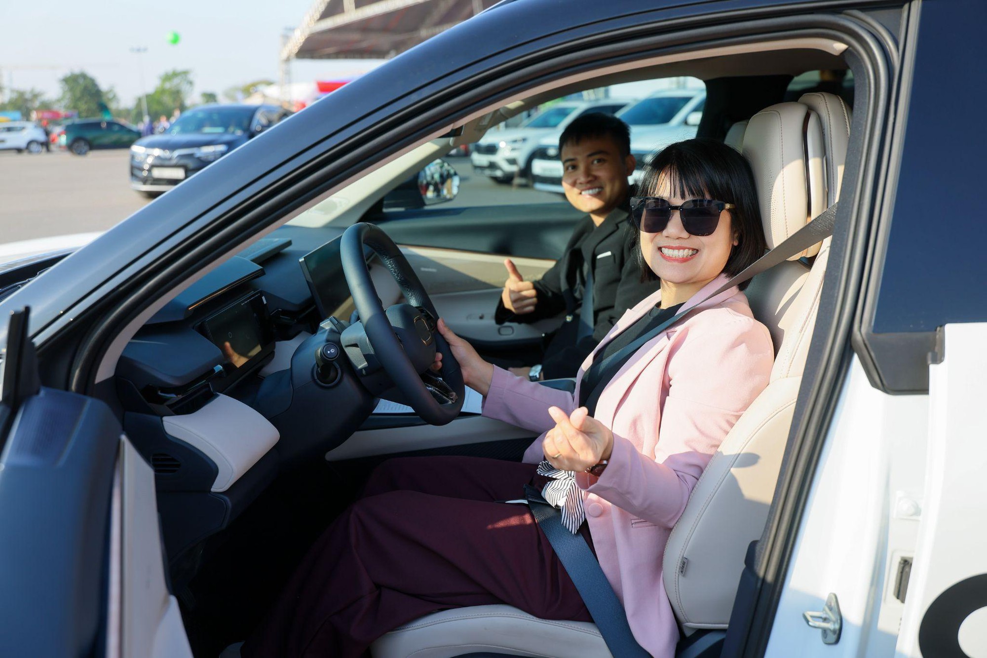 Lynk & Co EM-P Super Hybrid nhận giải “Công nghệ điện hoá của năm 2025”- Ảnh 4.