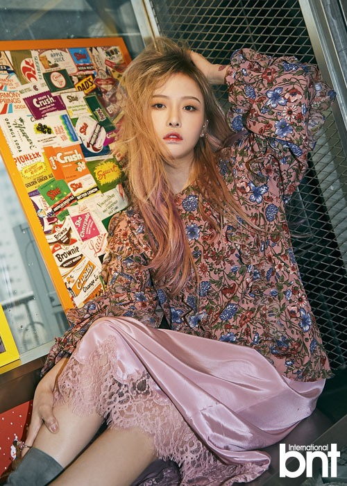 Nam ca sĩ "cướp" việc của Dispatch, tự công khai hẹn hò ngay đầu năm mới- Ảnh 5.