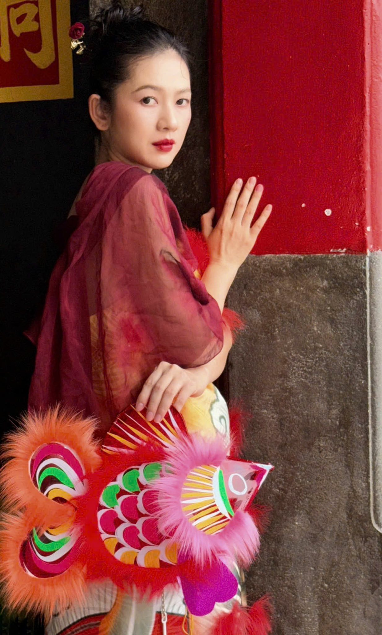 Lộ ảnh diễn viên Oanh Kiều kè kè thân mật bên Tống Đông Khuê- Ảnh 4. Lộ ảnh diễn viên Oanh Kiều kè kè thân mật bên Tống Đông Khuê- Ảnh 4.