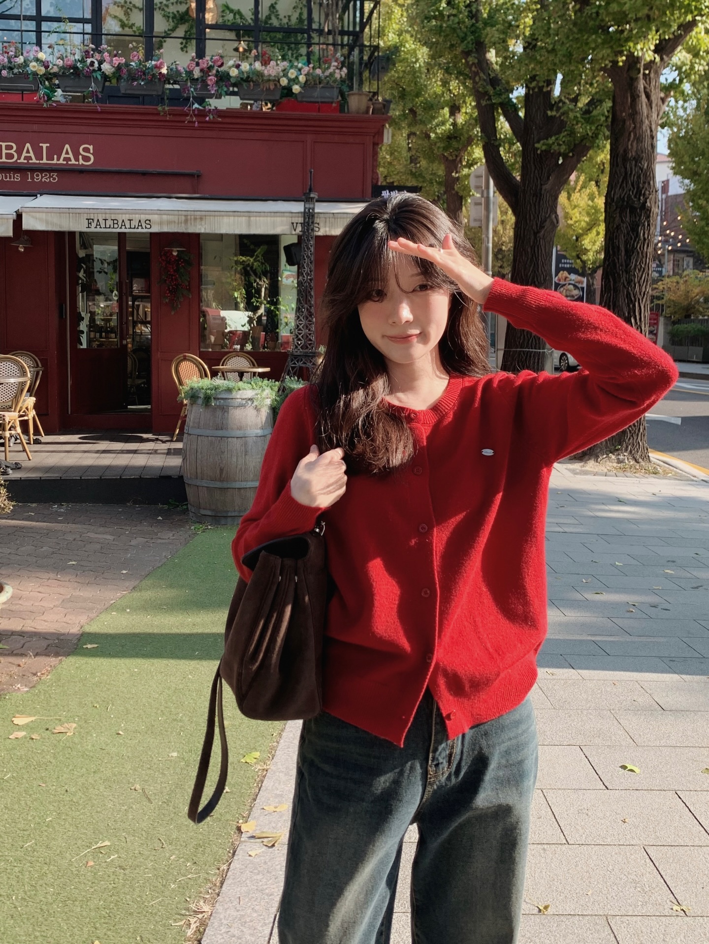 Cần phải biết ngay lúc này: Áo len mặc với 5 món thời trang sau là đẹp nhất!- Ảnh 8.