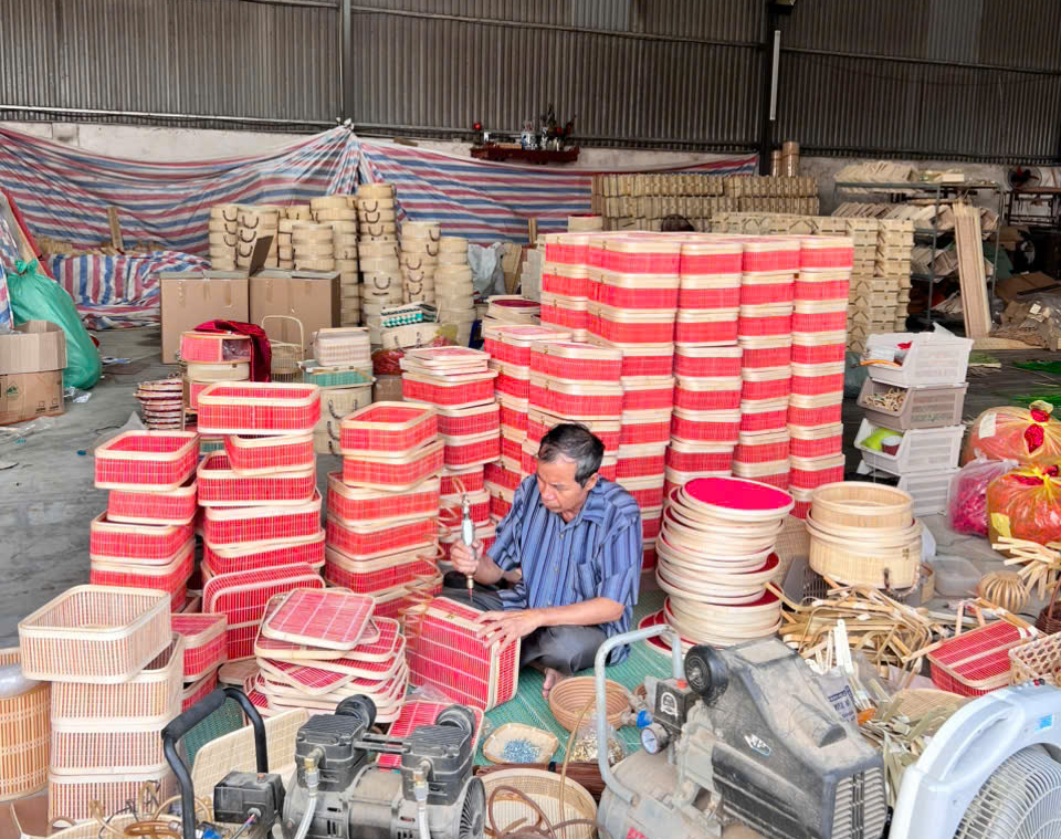 Khi quà Tết trở thành tác phẩm nghệ thuật: Hành trình nâng tầm di sản làng nghề Việt- Ảnh 1.