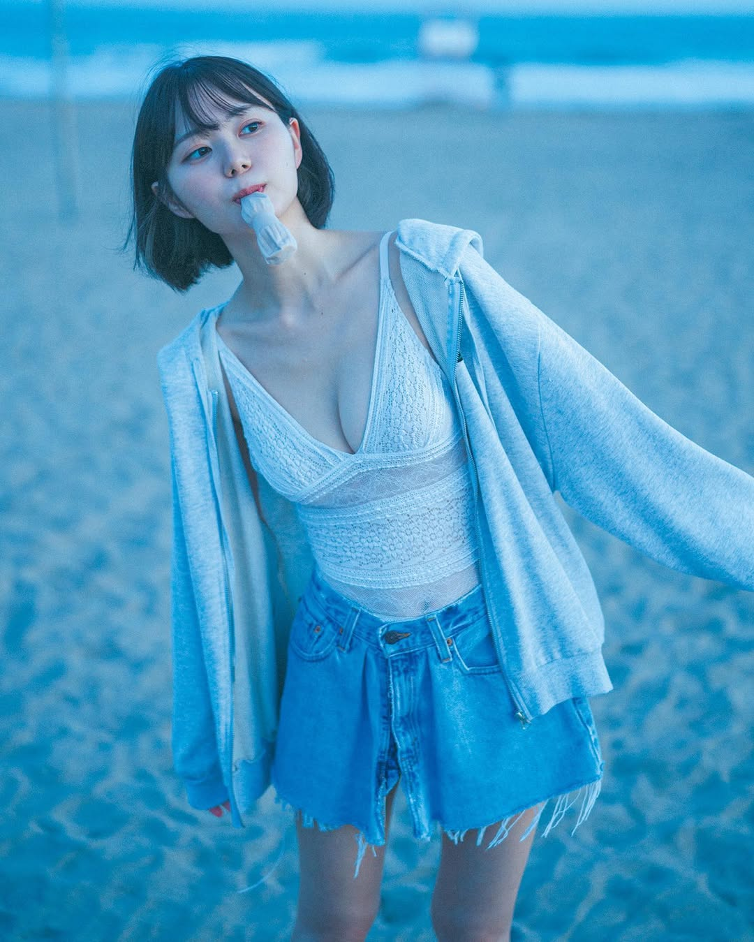 photo-1767682898726 photo-1767682898726