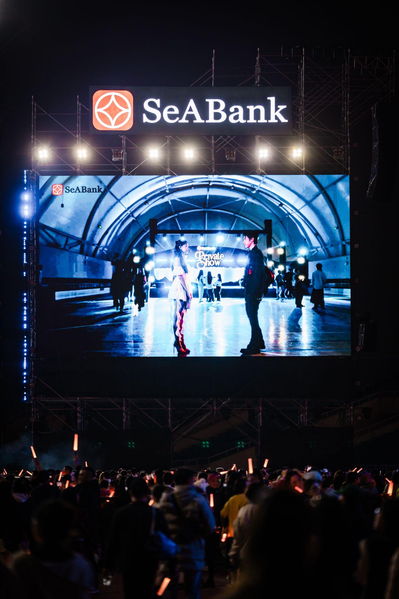 Thẻ SeASoul kết nối 40.000 khán giả tại See The Light- Ảnh 4.