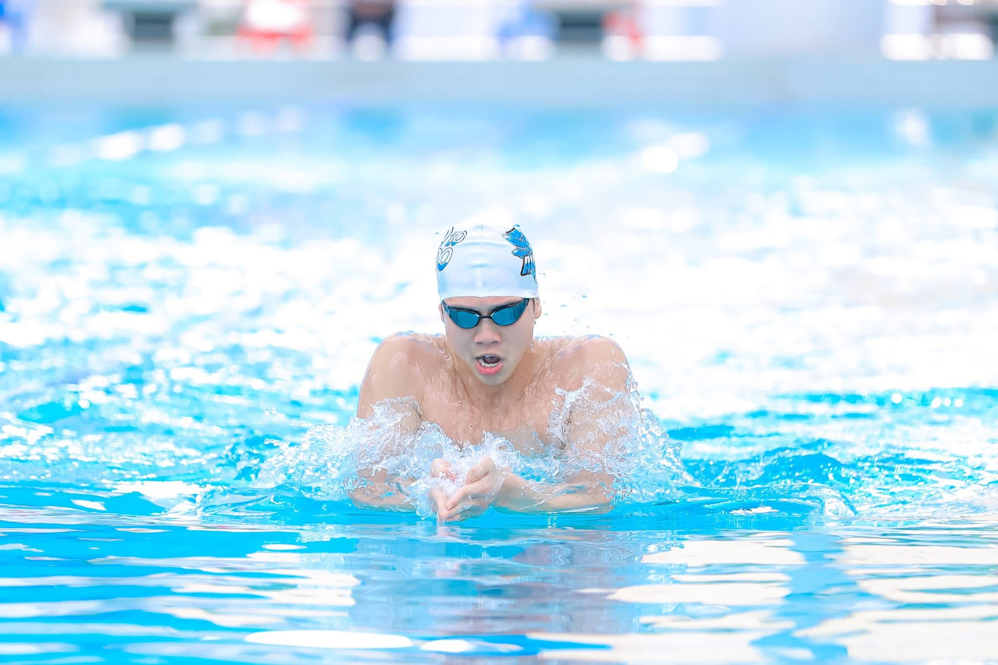 Viral loạt ảnh đời thường của Quang Thuấn - nam thần bơi lội thế hệ mới, 19 tuổi được thăng quân hàm gây sốt MXH- Ảnh 6.