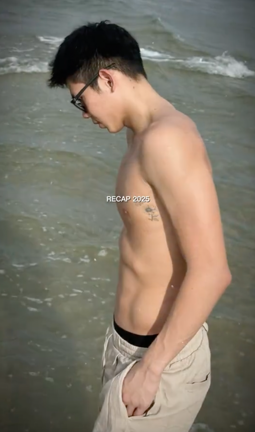 Viral loạt ảnh đời thường của Quang Thuấn - nam thần bơi lội thế hệ mới, 19 tuổi được thăng quân hàm gây sốt MXH- Ảnh 3.