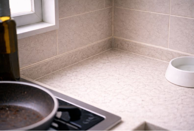 Mẹ dạy: Chỉ cần đặt một bát nước ở bếp - mùi chiên xào bay nhanh hơn hẳn mà không cần máy hút mùi- Ảnh 3. Mẹ dạy: Chỉ cần đặt một bát nước ở bếp - mùi chiên xào bay nhanh hơn hẳn mà không cần máy hút mùi- Ảnh 3.