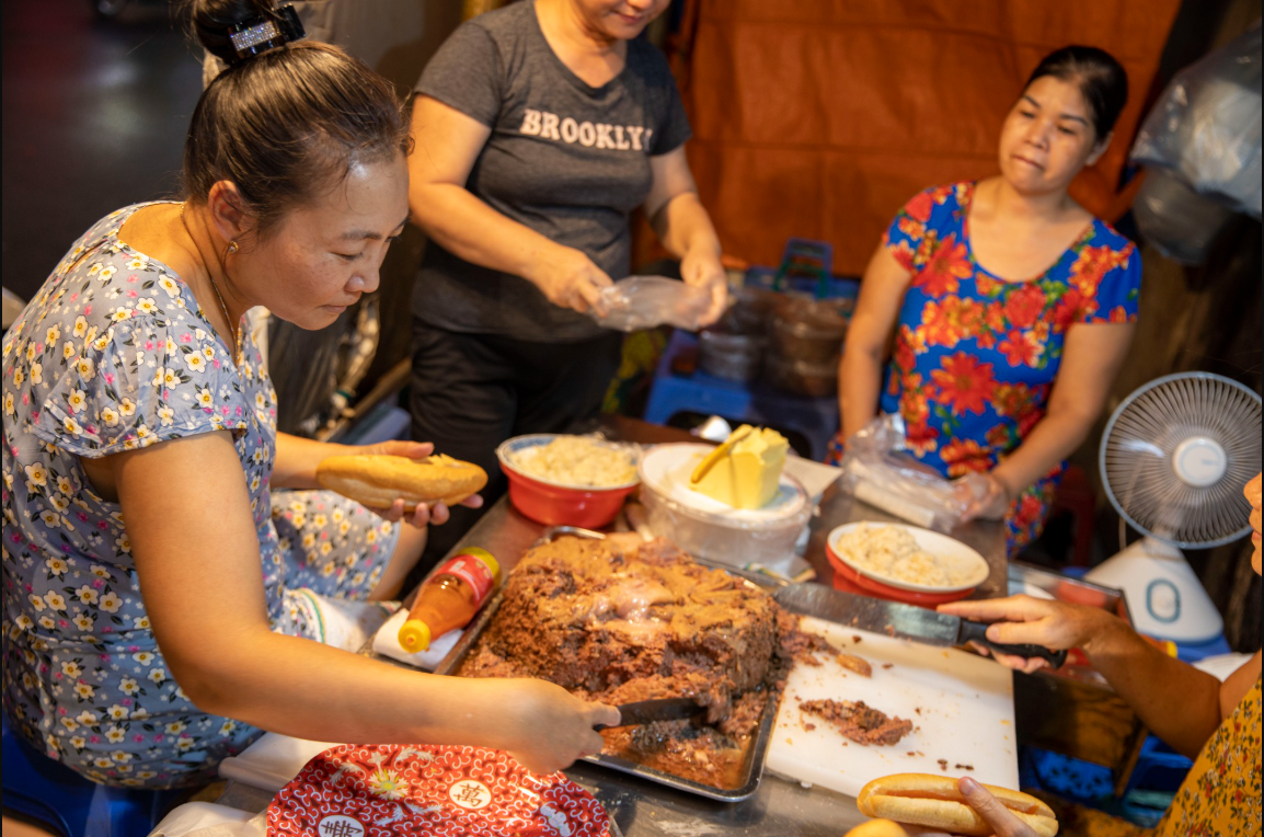 Pate Cột Đèn Hải Phòng: Một đặc sản phố cảng vì sao bỗng xuất hiện trong những bức ảnh "vứt sọt rác"?- Ảnh 1.