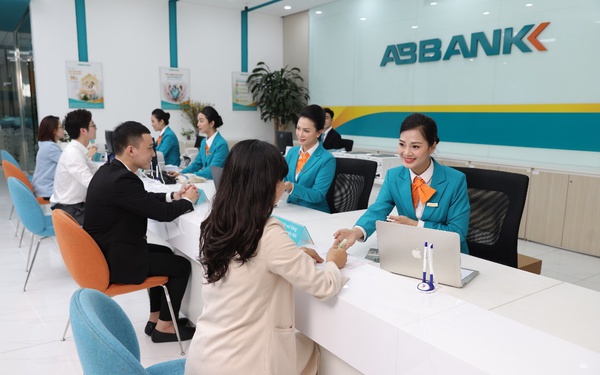 ABBANK được UBCKNN chấp thuận chào bán cổ phiếu ra công chúng- Ảnh 1.