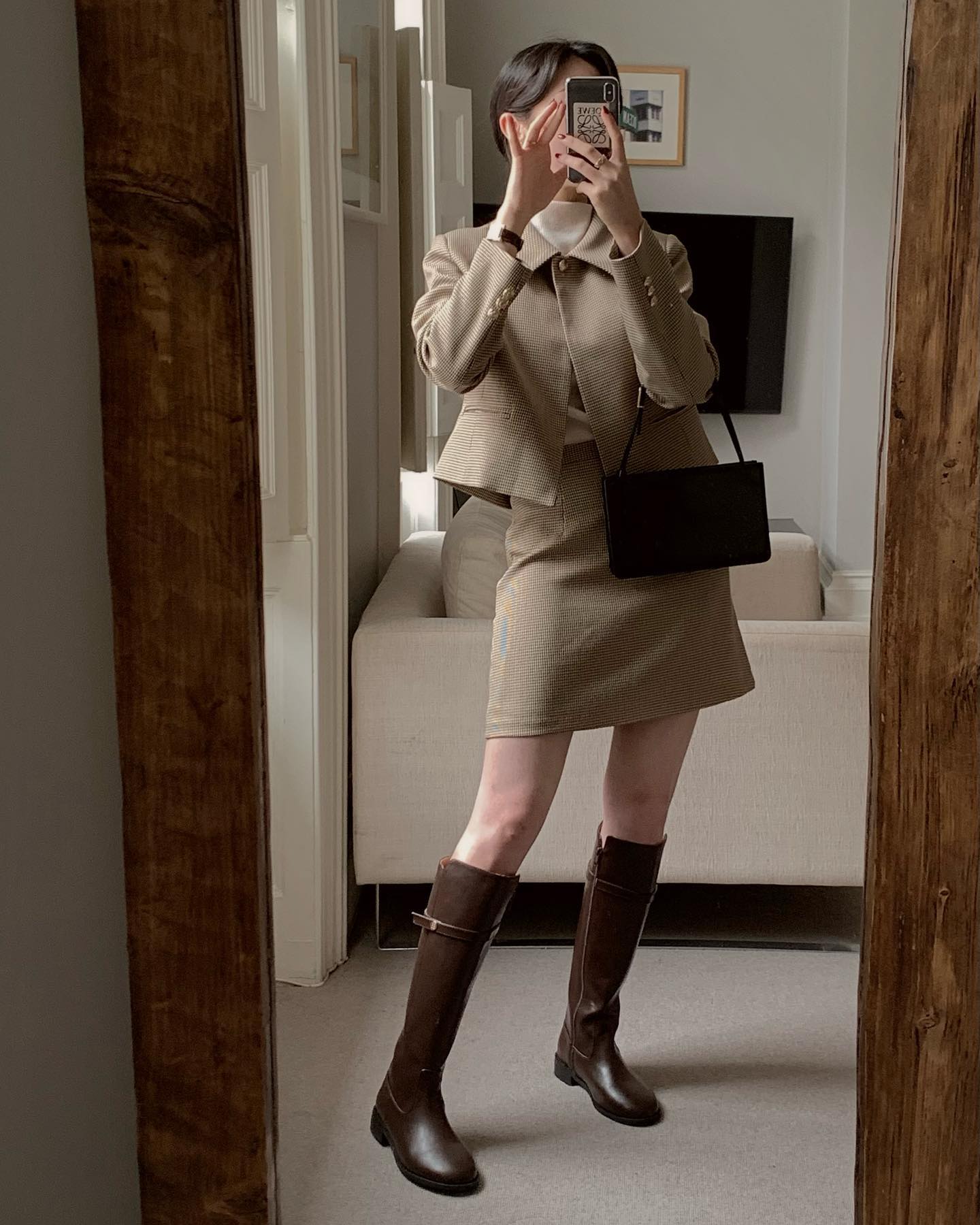 Có thể khẳng định, đây là 5 mẫu áo khoác đẹp nhất để mặc với chân váy- Ảnh 3.