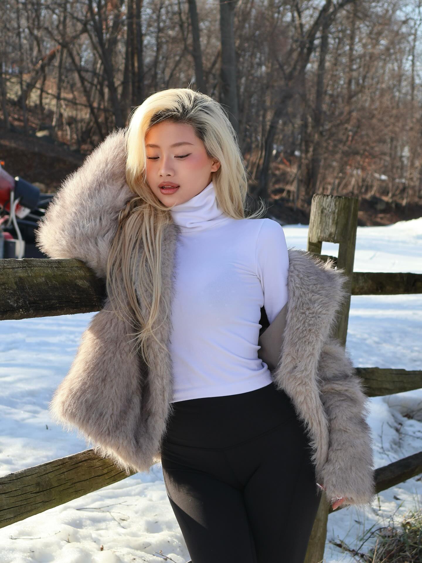 Louis Phạm không cần hở bạo vẫn xinh hết nấc, cực tình bên bạn trai Việt kiều bất chấp loạt drama- Ảnh 2.