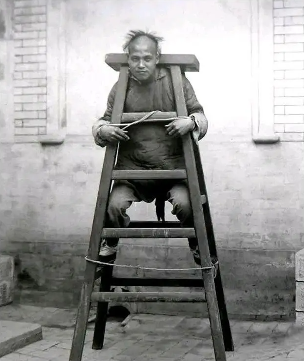 Ảnh hiếm cuối nhà Thanh: Tuyển tú vào hoàng cung không như phim, thiếu nữ miền nam gây chú ý- Ảnh 5.