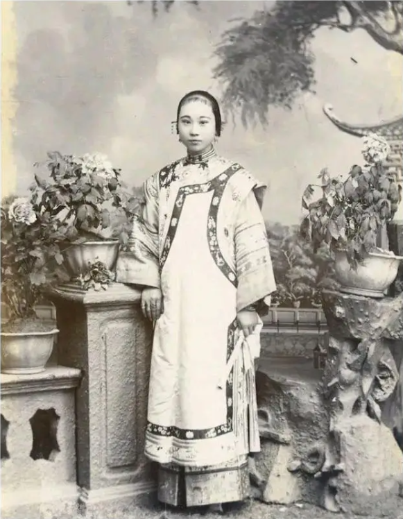 Ảnh hiếm cuối nhà Thanh: Tuyển tú vào hoàng cung không như phim, thiếu nữ miền nam gây chú ý- Ảnh 6.