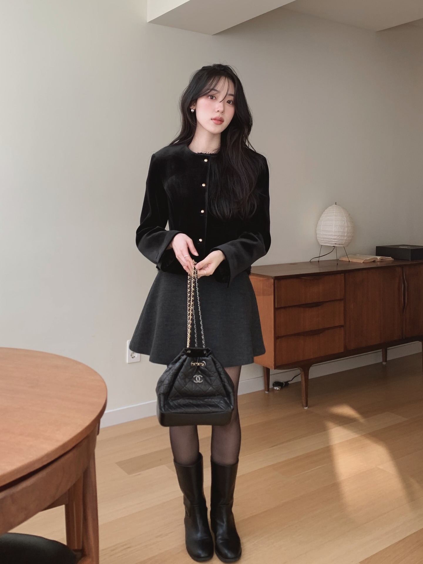 Không cần sắm đồ mới, áp dụng 4 mẹo đơn giản là đã nâng cấp outfit rực rỡ đón Tết- Ảnh 8.