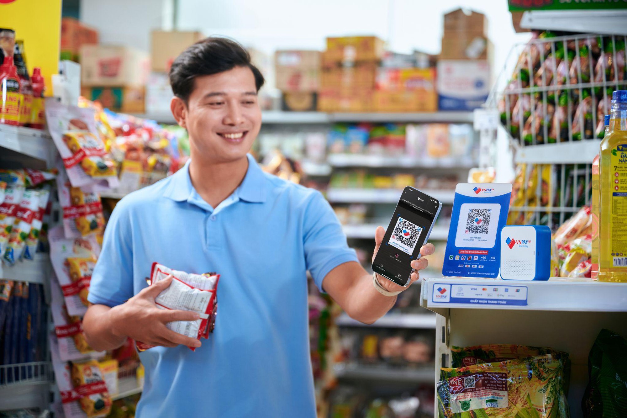 Chi tiêu cuối năm thuận tiện với nguồn tiền tín dụng không cần thẻ vật lý cùng VNPAY-QR - Ảnh 2.