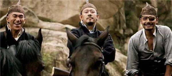 Sĩ tử thời xưa mang theo nhiều lộ phí lên kinh mà thổ phỉ không dám cướp: Vì thứ buộc trên người họ - Ảnh 3.